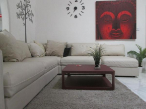 Flat 13 Catania